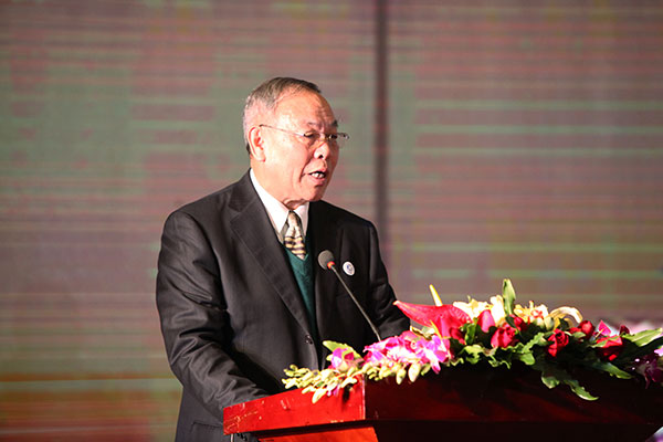 詹一峰监事长作监事会工作报告